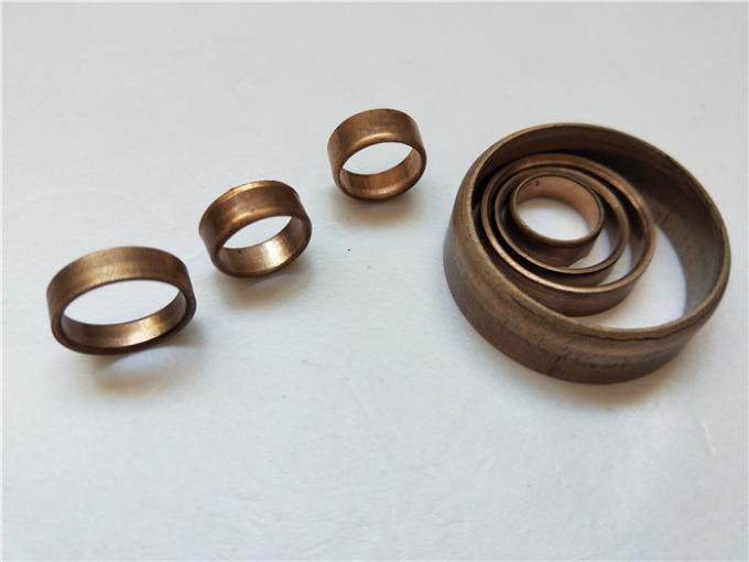 A chapa metálica do anel de bronze morre componentes, imprensa que do metal os dados alisam a superfície com menos rebarba 0