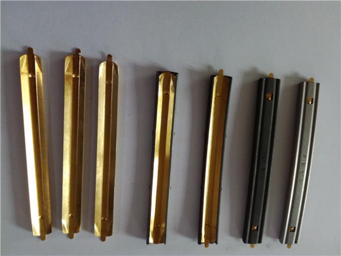 Quatro cavidades progressivas morrem os componentes de aço inoxidável/braçadeira de montagem de bronze 0